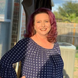 Meet your Posher, Angie